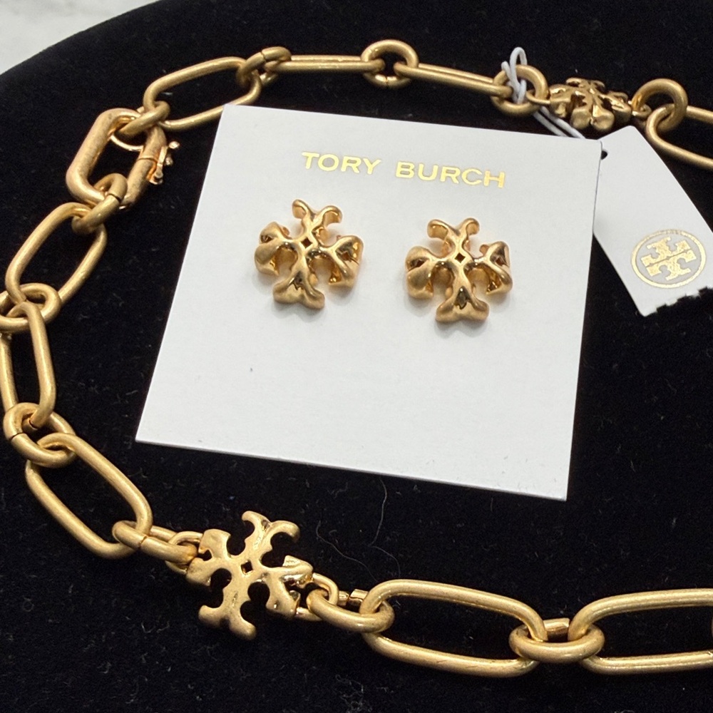 Tory Burch Gold Logo Link Necklace with Matching Logo Stud Earrings - Picture 2 of 4